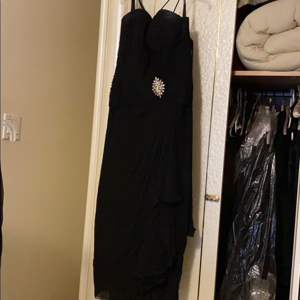 Spaghetti or strapless dress